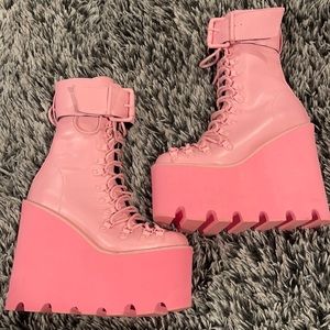 Pink Traitor Boots, size 6